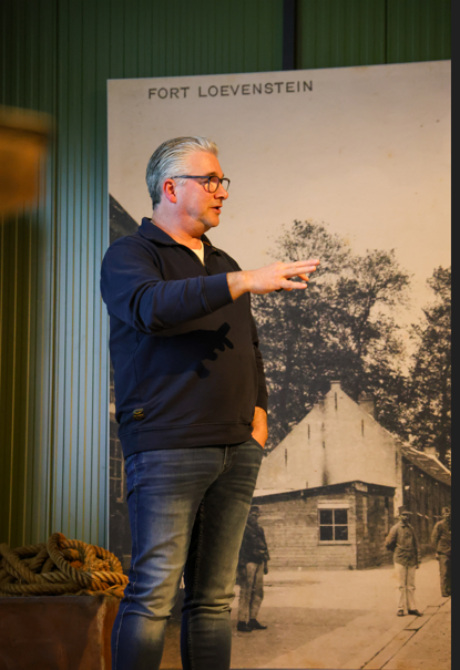 Toine Klaassen slot loevestein av branchevereniging Tandtechniek